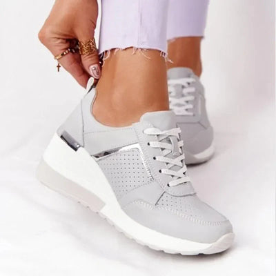 Somriga damsneakers med luftig design och elegant look